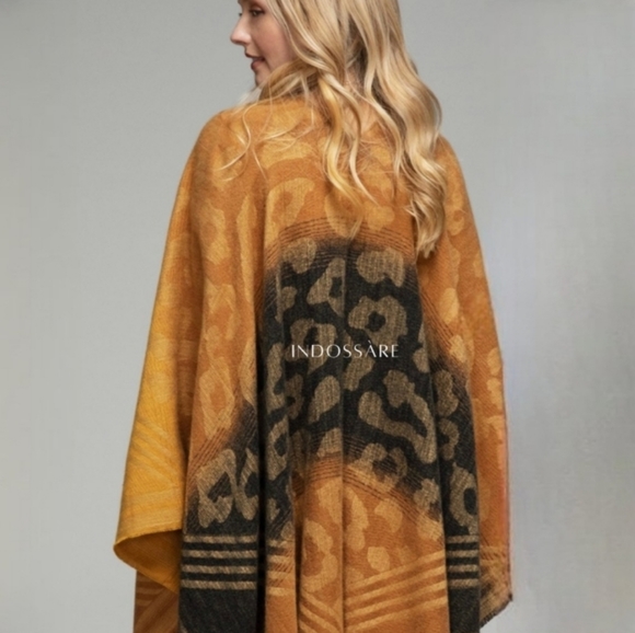 Kenyan Animal Print Ruana sz OS - Picture 2 of 3